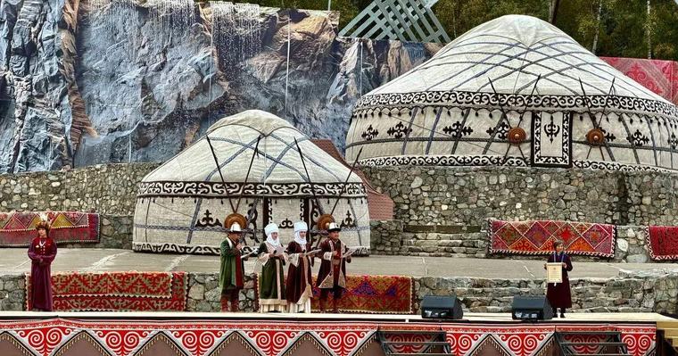 Көчмөндөр оюндары: “Жашоо жарыш” сынагында баш байгени Ош облусу алды 5 сентябрь 16:35