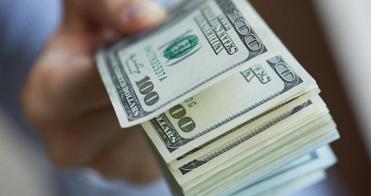 Объем денежных переводов в Кыргызстан за полгода превысил 1,5 миллиарда долларов